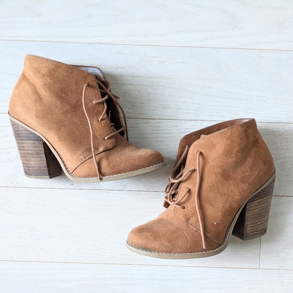 Suede boots - Picture 2 of 6